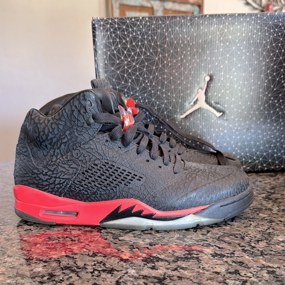 Air Jordan 3Lab5 Black and Red Sneakers EUC 10.5